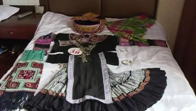 文山州传统民族服饰参加民族服饰赛装节