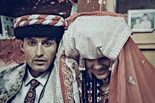 塔吉克族男子服装