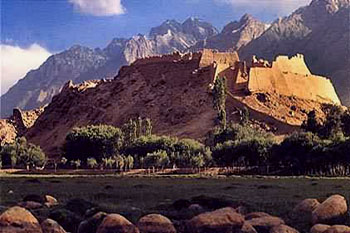 塔什库尔干石头城景区